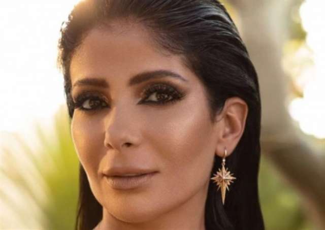 منى زكي