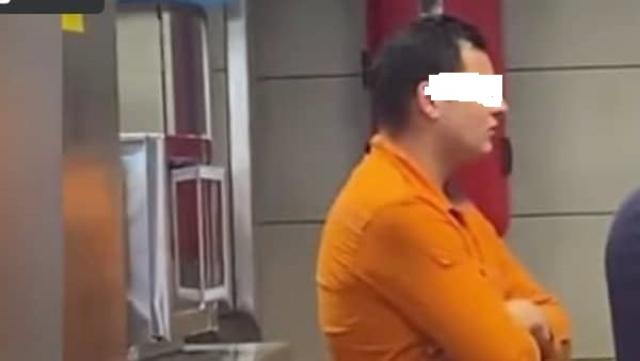 المتهم بتصوير السيدات في حمام مطعم العملين