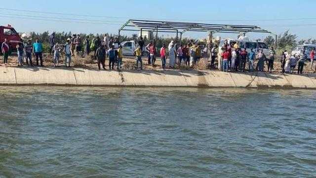 «صحة البحيرة» تكشف تفاصيل حادث انقلاب سيارة عمالة بترعة ناصر «فيديو»