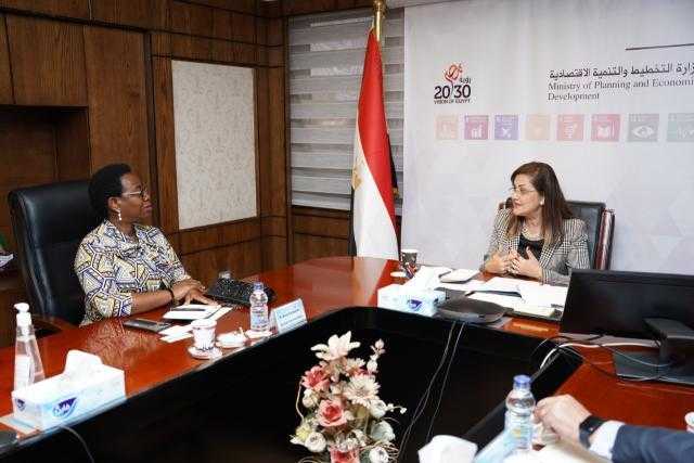 وزيرة التخطيط تلتقي نائب رئيس مفوضية الاتحاد الأفريقي لتعزيز سبل التعاون