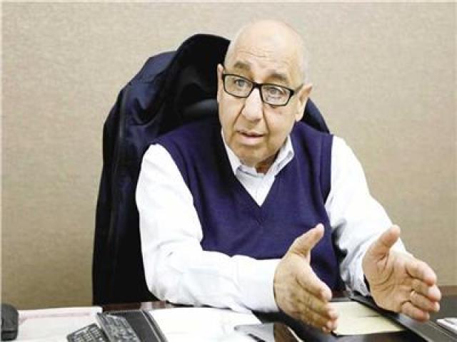 رئيس شعبة الأدوية على عوف