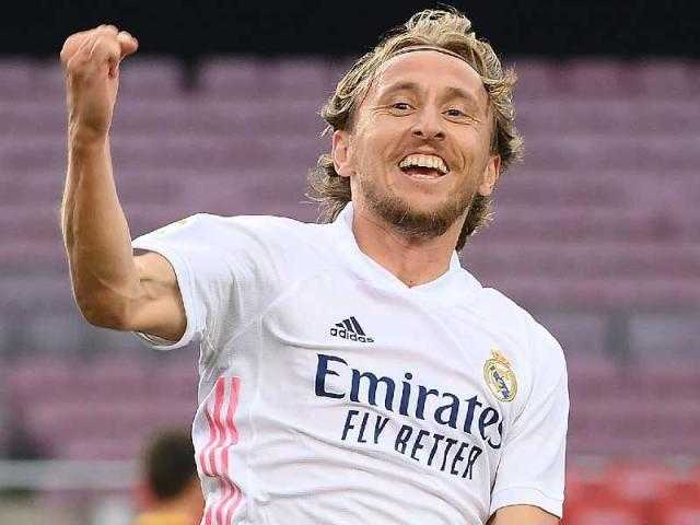 بعد تجديد عقده .. 20 لقبا تزين مسيرة لوكا مودريتش مع ريال مدريد