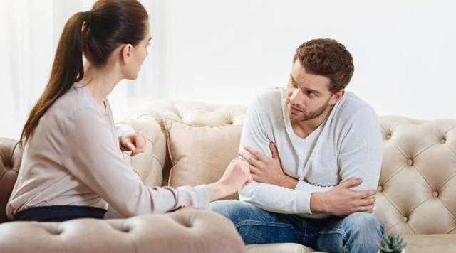 ما حكم الشرع في طلب المرأة من زوجها الاستحمام قبل المعاشرة؟ الإفتاء توضح «فيديو»