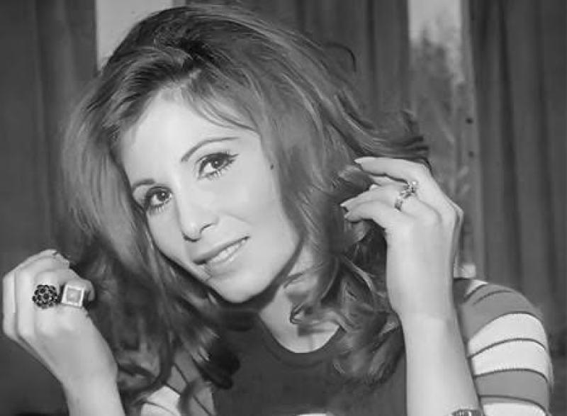 في ذكرى ميلاد زيزي البدراوي.. من الذي اختار لها اسمها الفني؟ «فيديو»