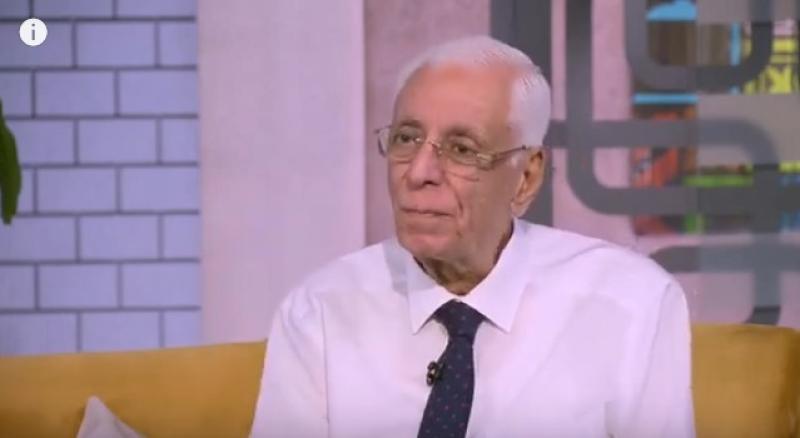 بعد موجة ترحيب ووصفه بالقامة.. شاهد ما فعله صيدلي سعودي مع حسام موافي