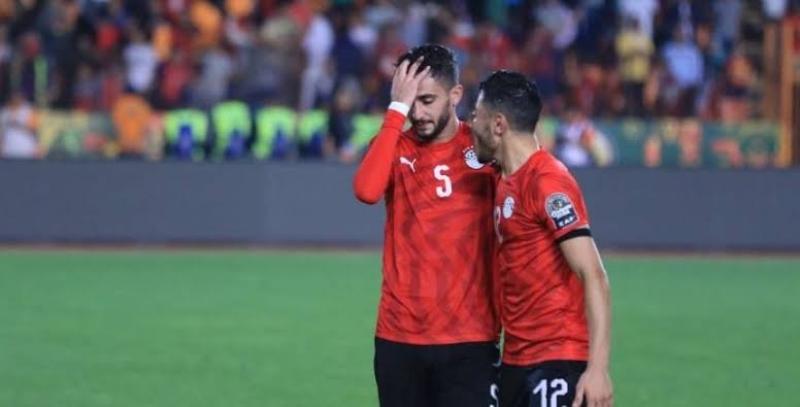 نجم منتخب مصر يفتح النار على إيهاب جلال: «منظومة فاشلة»
