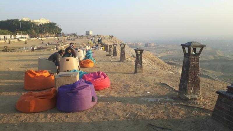 «هنشوف القاهرة كلها».. الكشف عن موعد الانتهاء من تطوير «كورنيش المقطم» - فيديو