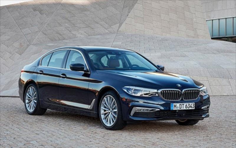 بي إم دبليو 520i موديل 2022