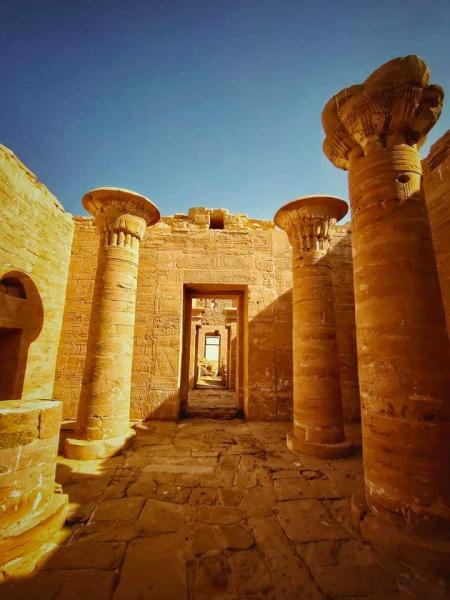 المعالم الأثرية بمدينة الخارجة