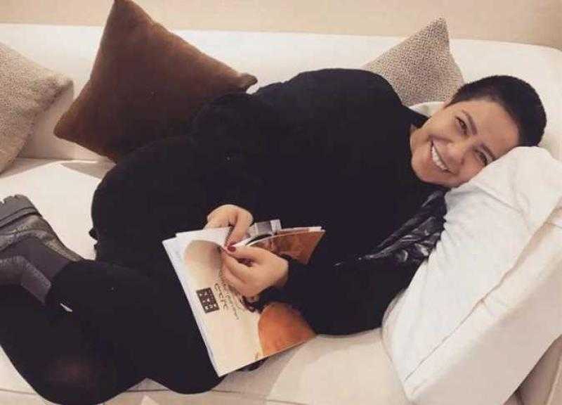 «على وش ولادة كل لحظة».. شيرين عبدالوهاب تُفجر مفاجأة بشأن حقيقة حملها