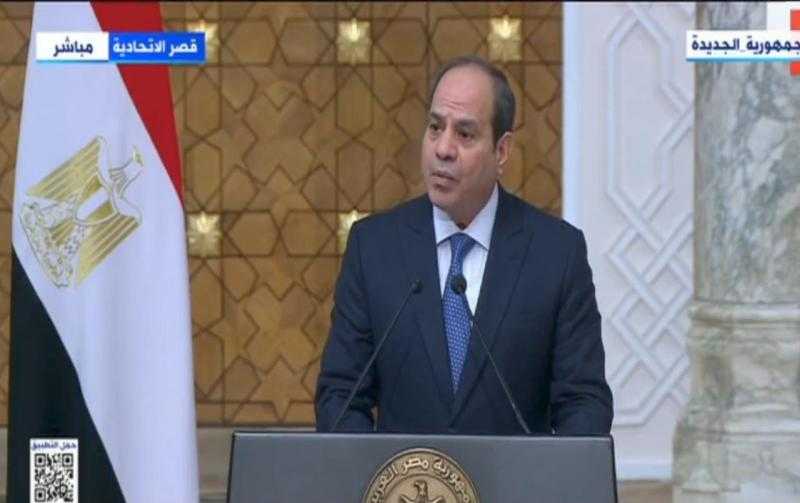 الرئيس يكشف سبب الموافقة على تسيير رحلات طيران بين القاهرة وصنعاء.. فيديو