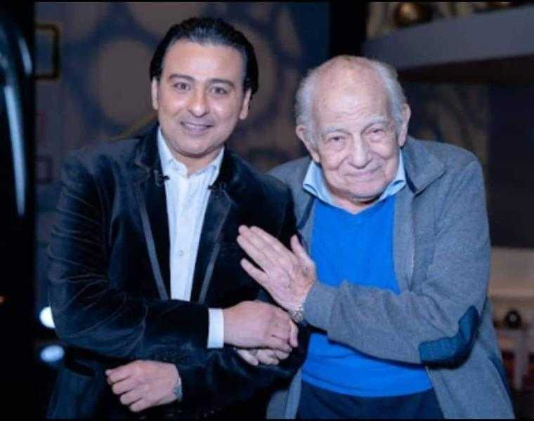 احتفاء بفوزه بجائزة الدولة التقديرية.. قناة اقرأ تعرض حلقة خاصة عن الفنان الكبير رشوان توفيق
