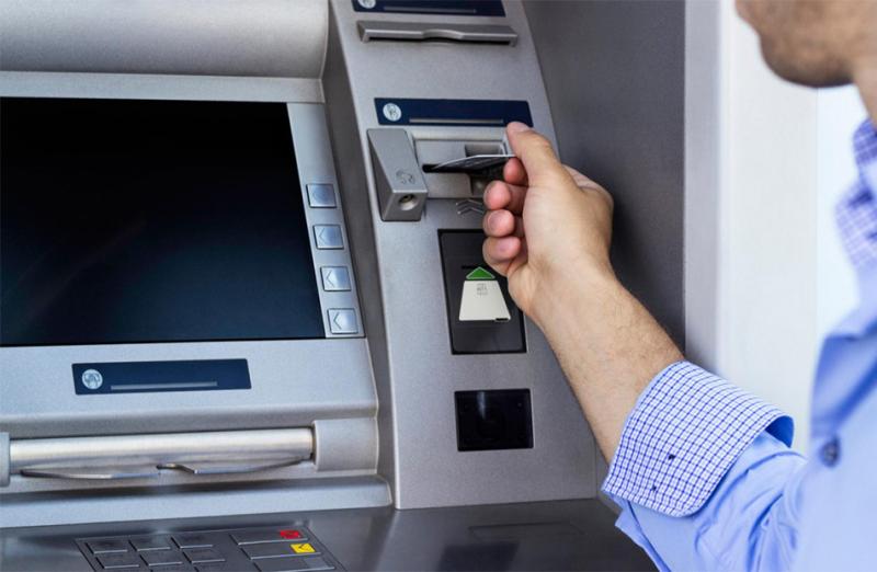 ماكينات ATM