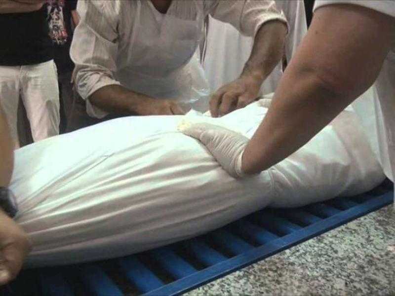 هل يجوز للزوج أن يُغَسل زوجته بعد الوفاة والعكس؟.. الإفتاء تجيب