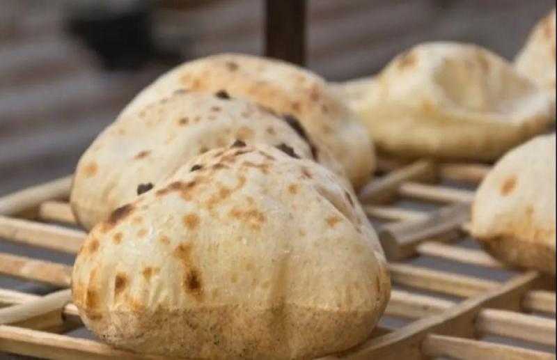 الدولة شايلة.. موسى: «لسه بناخد رغيف العيش بـ5 قروش بس»