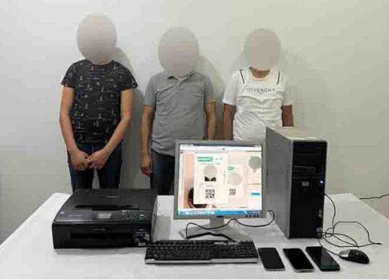 ضبط عصابة مزورين تذاكر مباريات كرة القدم