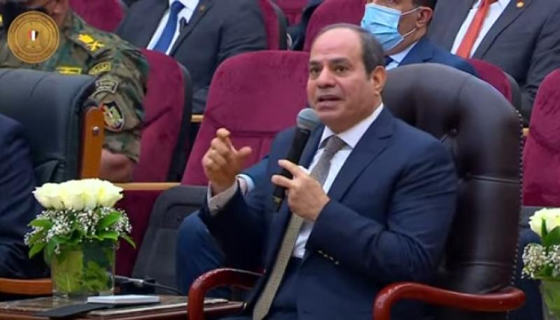السيسي: لتر البنزين بـ2 دولار والمواطن بيدفع أقل  من 50٪ من التكلفة «فيديو»