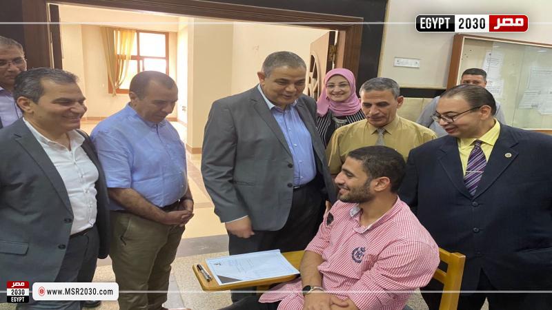 رئيس جامعة كفر الشيخ يتفقد لجان امتحانات الفصل الدراسي الثاني في كلية الزراعة