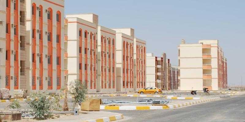 حكم اشتراط ولي أمر العروسة شقة تمليك على العريس .. مستشار المفتي السابق يجيب