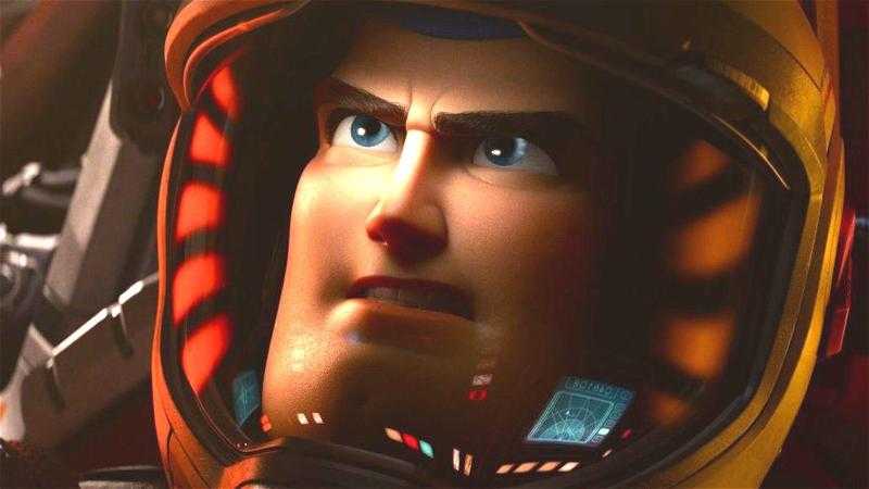 ماليزيا تنضم لقائمة الدول التي تمنع عرض «Lightyear»