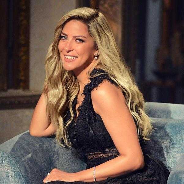 «طلاقي وجعني».. ريم مصطفى تكشف سبب انفصالها بعد زواج 10 سنوات