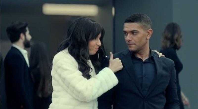 سارة عبد الرحمن تروج لمسلسل «الثمانية» بصور من الكواليس