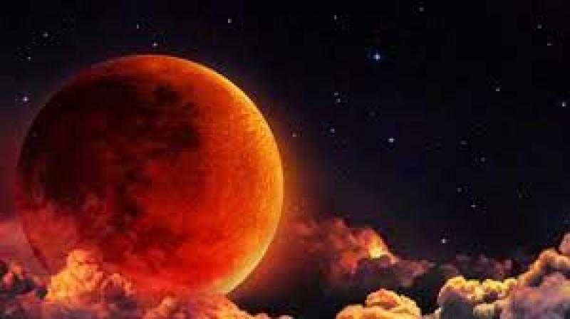 بعد 3 ساعات من الآن.. ظاهرة فلكية عملاقة تزين سماء مصر.. فيديو