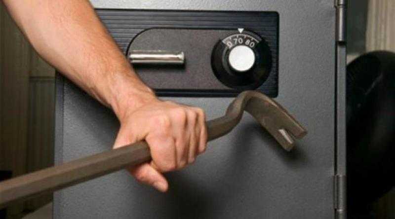 ضبط المتهم بسرقة خزينة شركة بالقاهرة