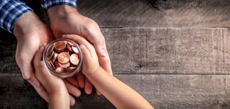 هل يجوز للابن أن يرث مال أبيه «الحرام»؟.. فيديو