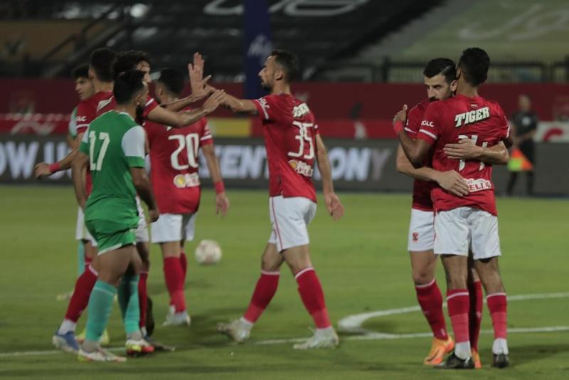 بدون موسيماني.. الأهلي يفوز على إيسترن كومباني برباعية