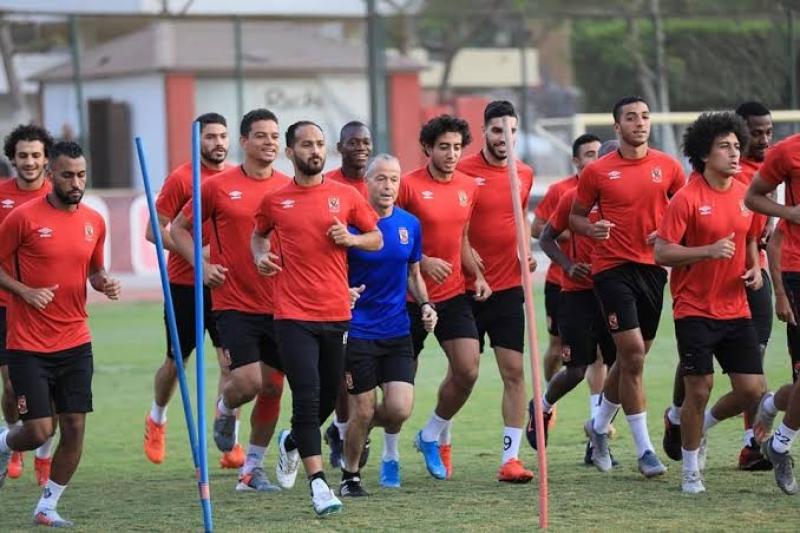 «خلصوا عليه».. الأهلي يفسخ عقد نجم الفريق