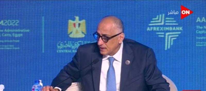 كيف عبرت مصر الأزمة الأوكرانية وتوابعها؟.. طارق عامر يرد