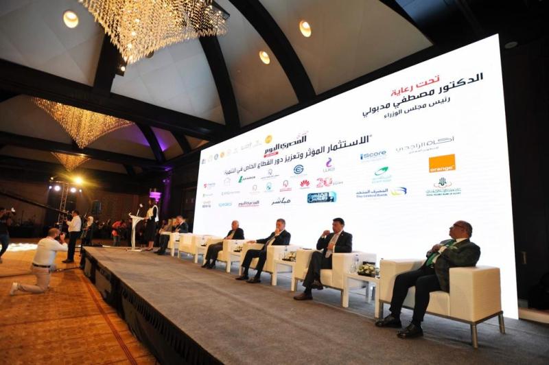 مساعد وزير التموين: الدولة تتحمل 17 جنيها على كل زجاجة زيت يستخدمها المواطن