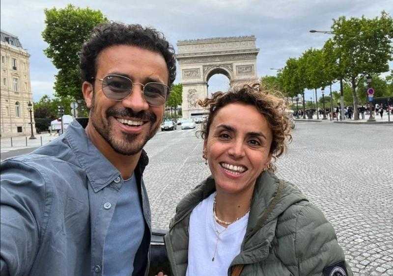 شاهد..| علا رشدي تكشف عن فيديو كوميدي برفقة زوجها من باريس