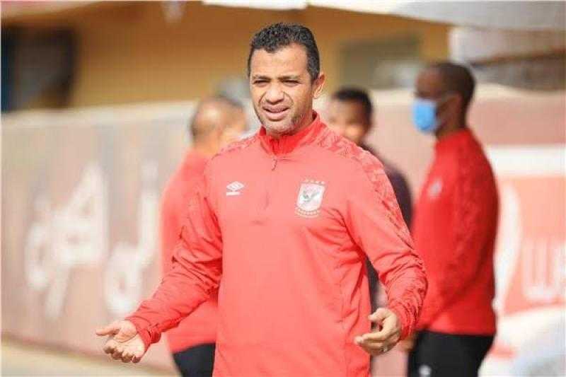 لأول مرة.. كشف سبب خلافات سامي قمصان مع سواريش.. وموقف لاعبي الأهلي