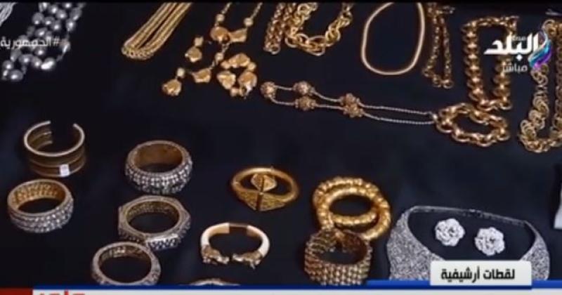 مغارة علي بابا.. أحمد موسى: «إزاي فيه ناس بتدافع عن مالك شقة الزمالك؟»