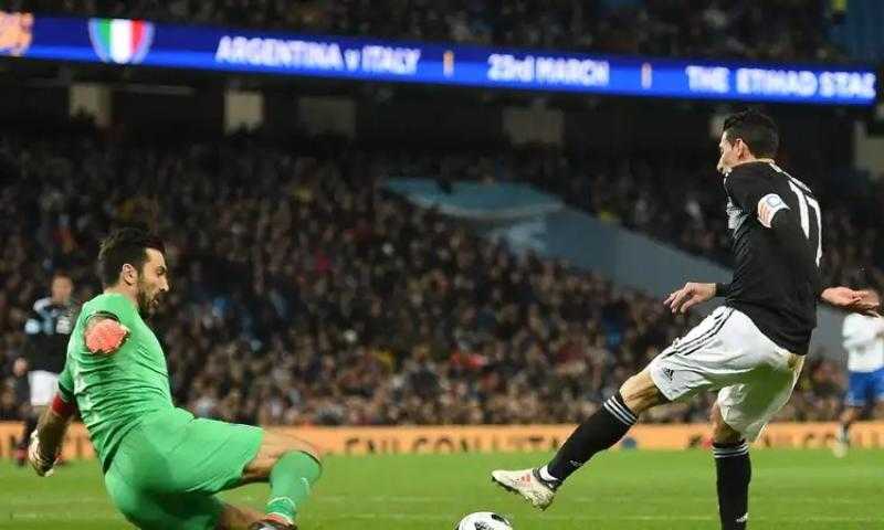 بوفون: دي ماريا سيكون مثل مارادونا إذا انتقل إلى يوفنتوس