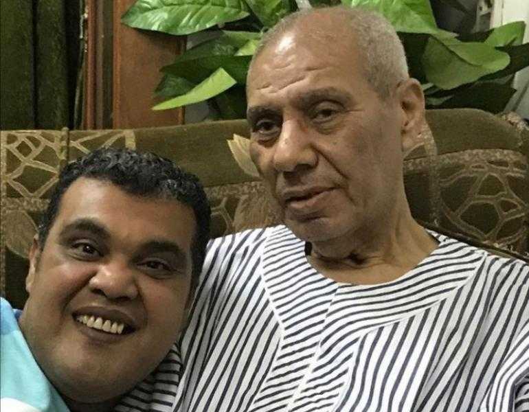 تشييع جنازة والد أحمد فتحي من مسجد الحصري