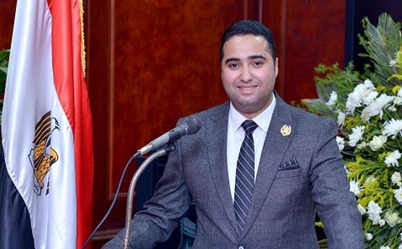 الدكتور محمد مهران أستاذ القانون الدولي
