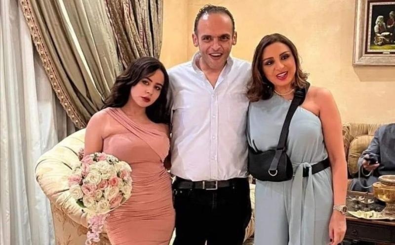 أنغام تخطف الأنظار في حفل عقد قران شقيقها..صور