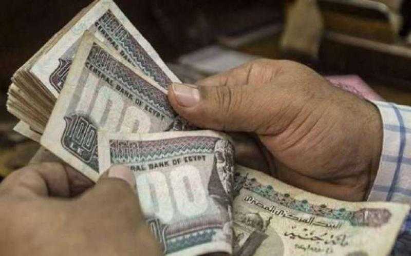 ما حكم حصول الموظف على «سلفة» من جهة العمل؟.. «الإفتاء» تُجيب