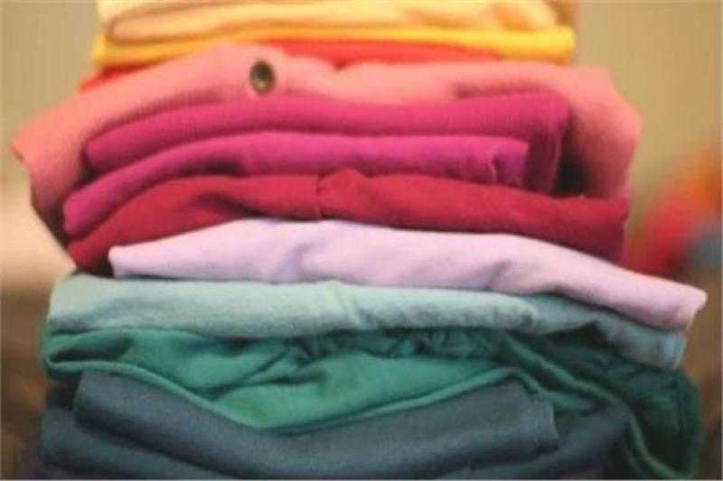 «الإفتاء»: ملابس المتوفي تدخل في التركة ويجب أن توزّع وفقًا للشرع