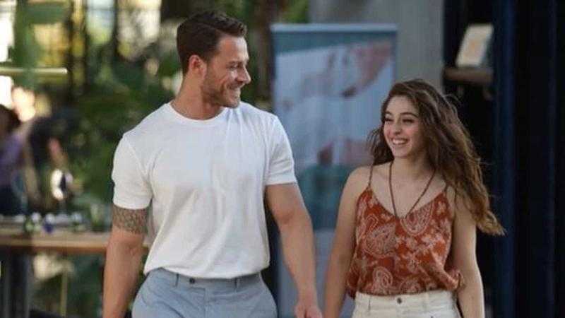 مشاهدة مسلسل اجمل منك الحلقة 11 مترجمة HD