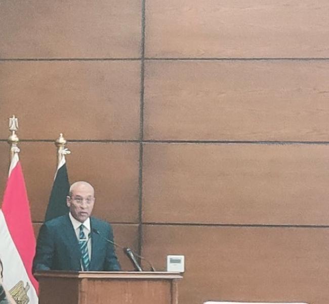 رئيس أكاديمية الشرطة: الداخلية تسعى لتحقيق الأمن الشامل