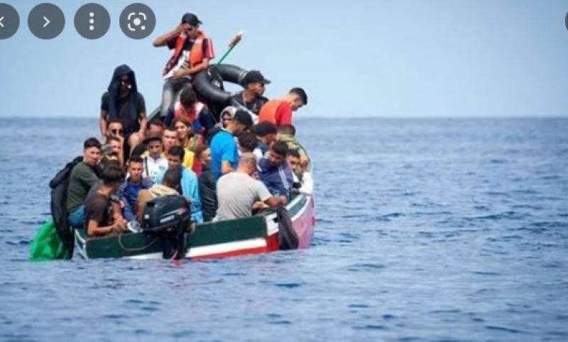 تأجيل محاكمة 12 شخصًا بتهمة تهريب المهاجرين إلى إيطاليا