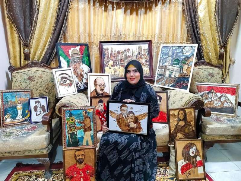 الفنانة التشكيلية إسراء حسنين