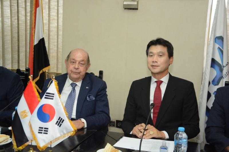 جمعية رجال الأعمال تبحث مع وفد صناعي كوري فرص الاستثمار المباشر في مصر