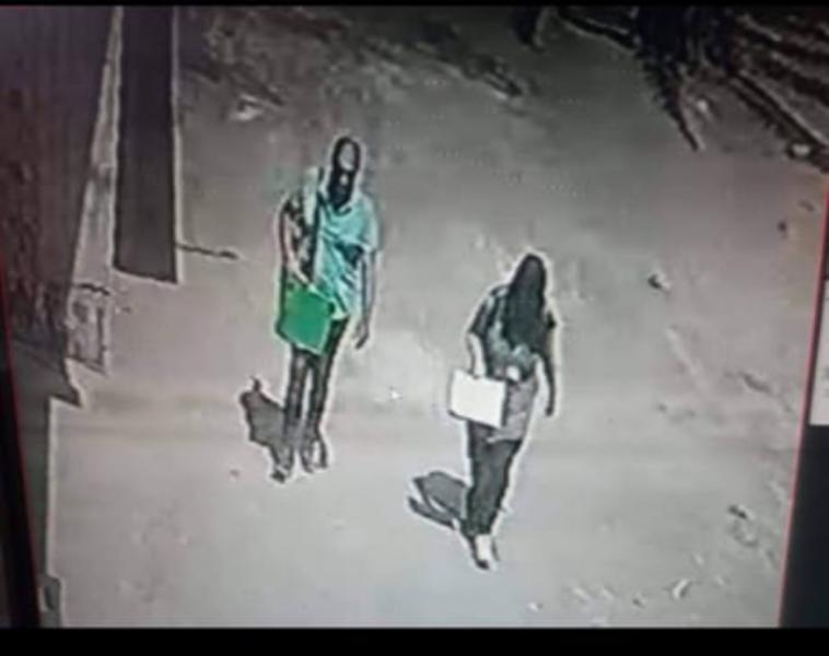 صورة من أحد الفيديوهات للشخص المجهول