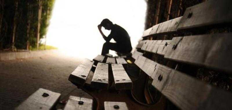 لا تهملهم.. 9 أعراض تُشير إلى الإصابة بالاكتئاب