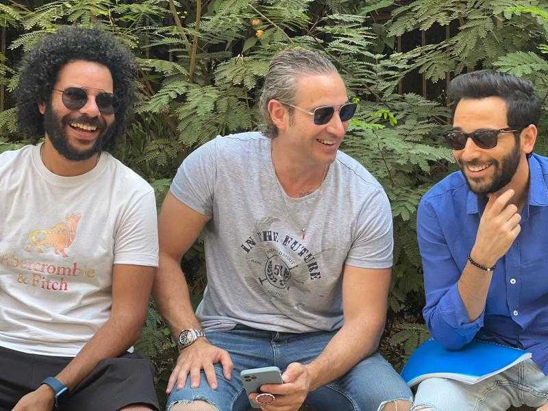 كريم قاسم يشارك الجمهور بكواليس فيلم «حظك اليوم»